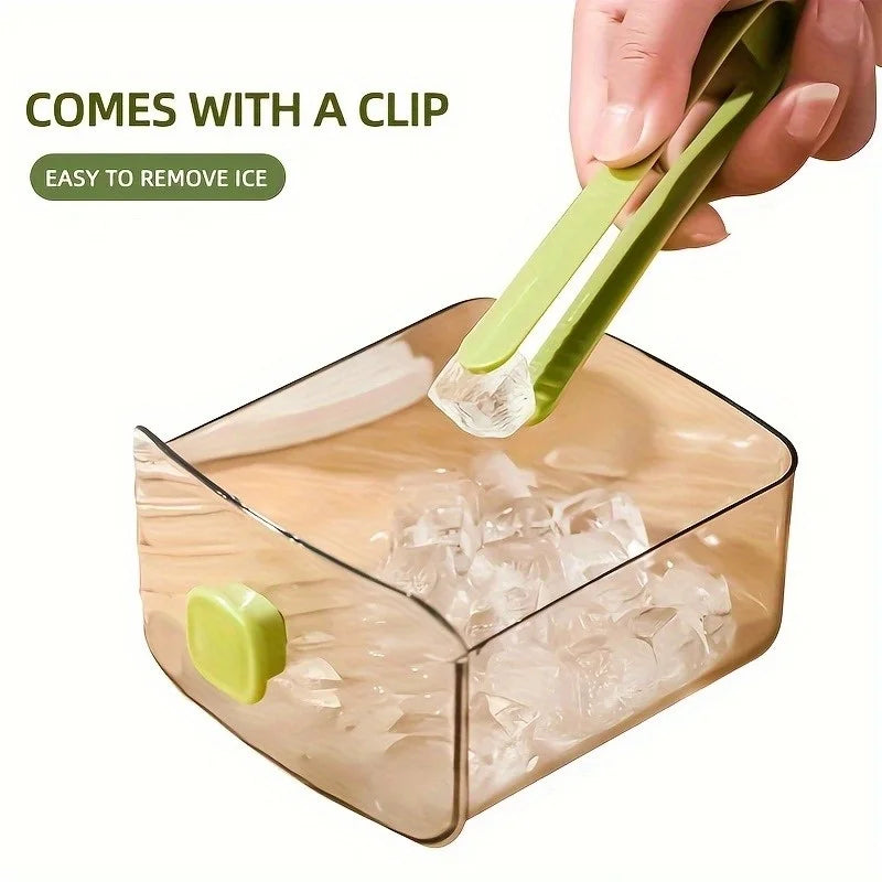 Bac à Glaçons :  48 Cubes avec Couvercle Easy-Press – Double Couche & Démoulage Facile.